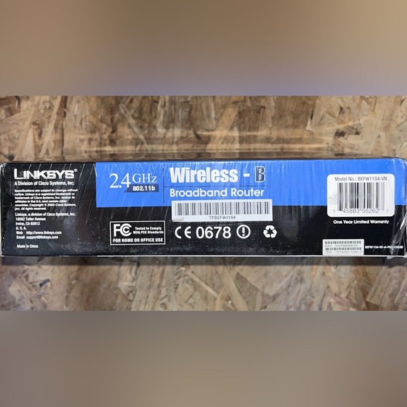 Linksys Wireless B Network Access Point 2.4Ghz 802.11b Sealed BEFW11S4-VN - Picture 4 of 5